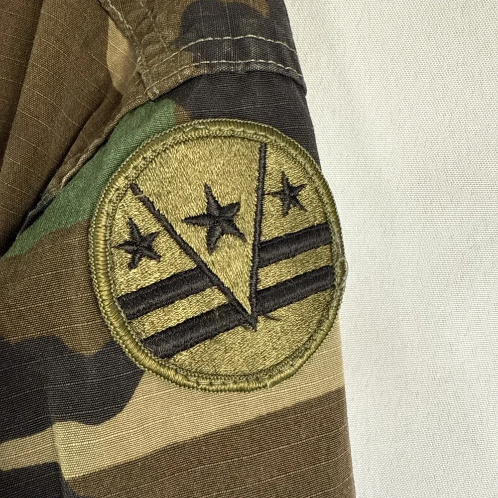 Vintage US Army Jacket Mens Medium Short Woodland Camo BDU Combat Field 90s